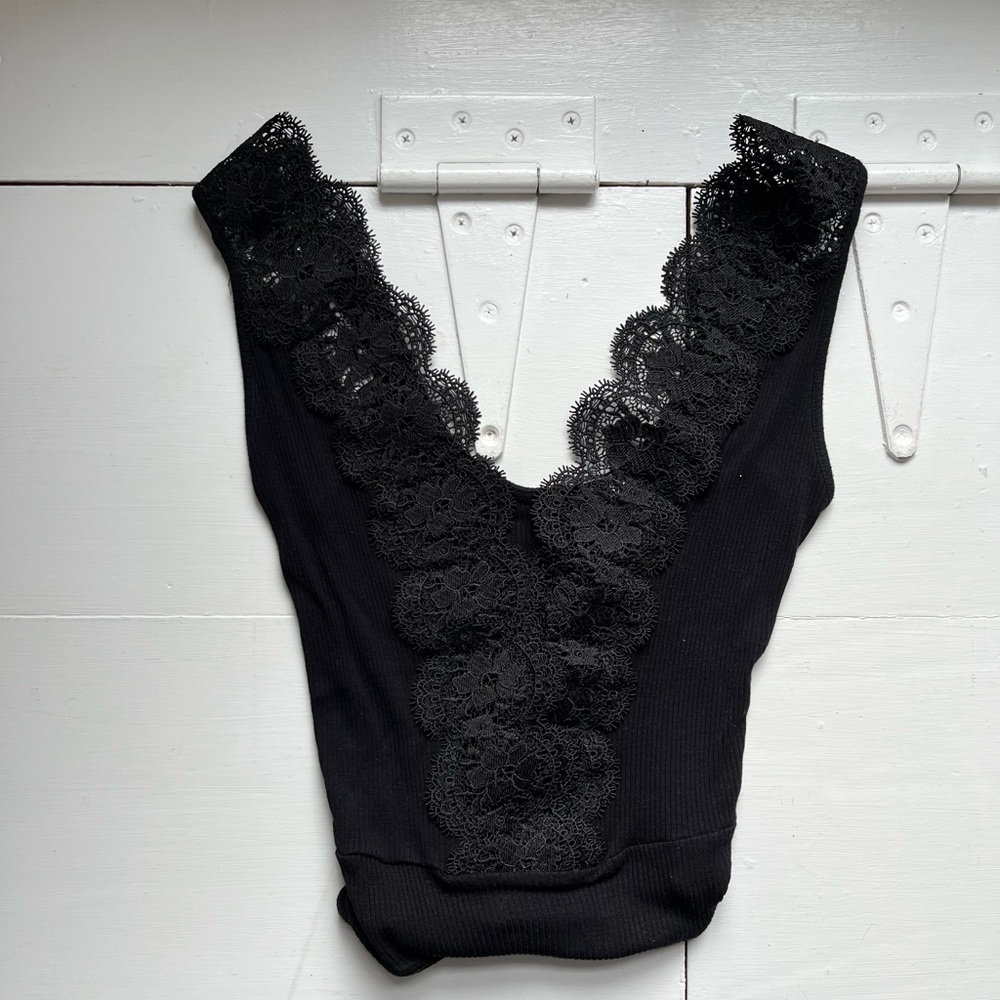 Lulu's Black Lace Detail Top